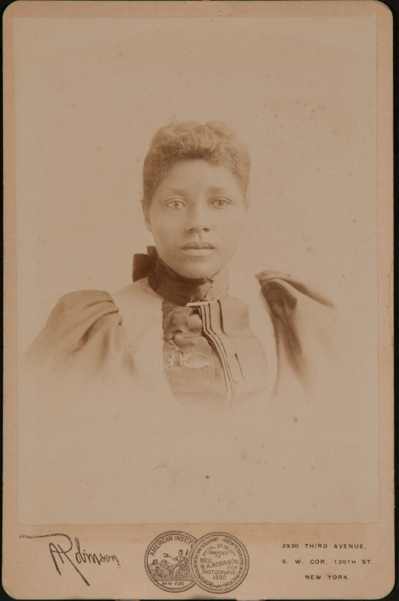 Cabinet Card Arfrican American Woman, Robinson Studio New York