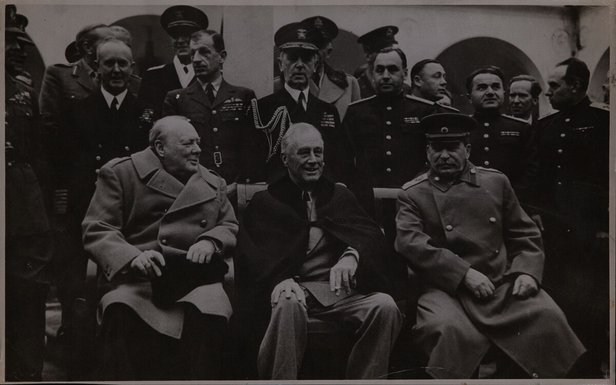 Yalta The big 3 Churchill, FD Rossevelt, Stalin Original Conference Photo